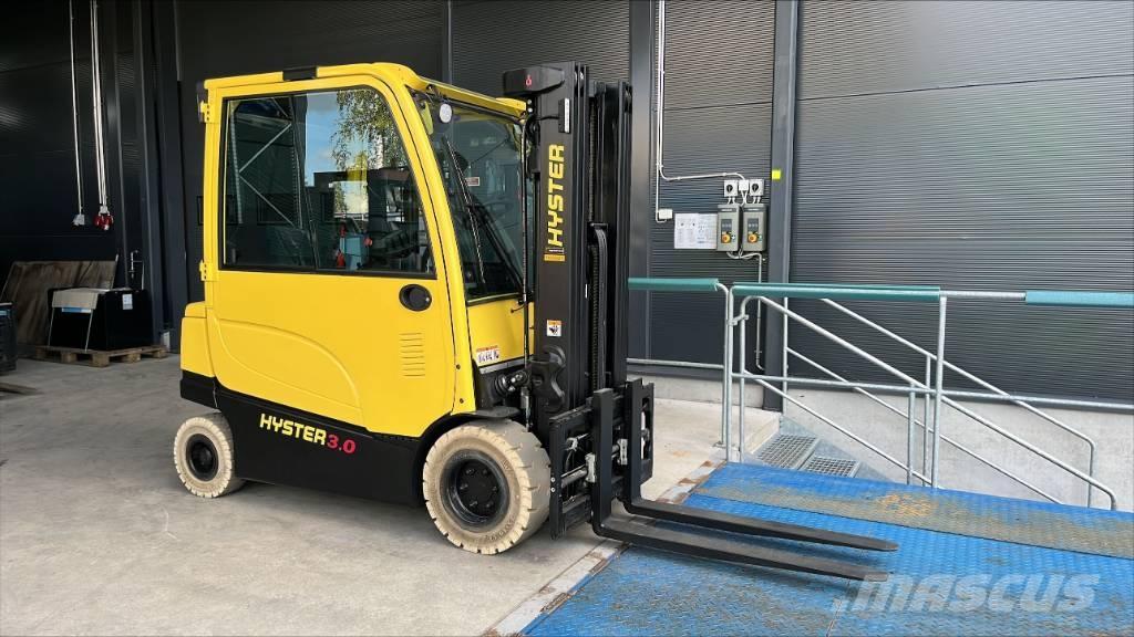 Hyster J 3.0 XN Elektromos targoncák