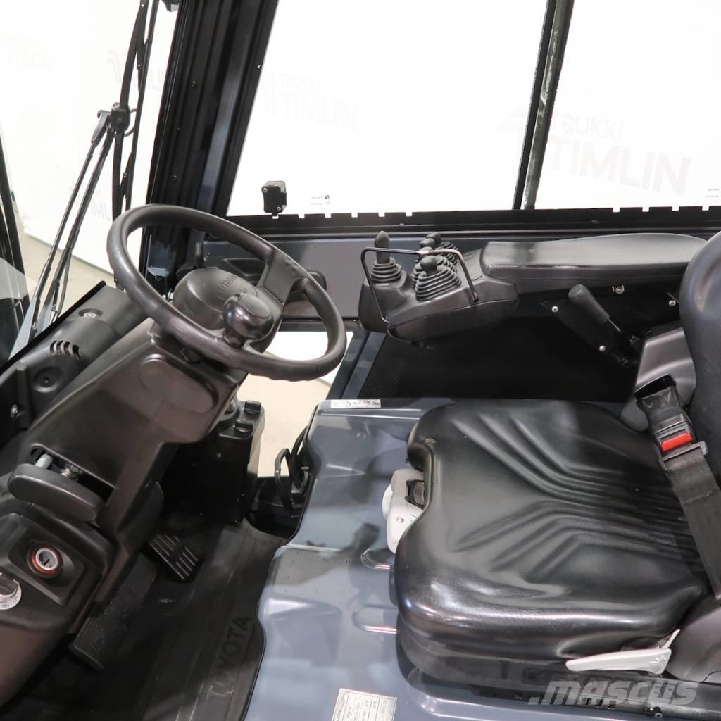 Toyota 8FBE18T Elektromos targoncák