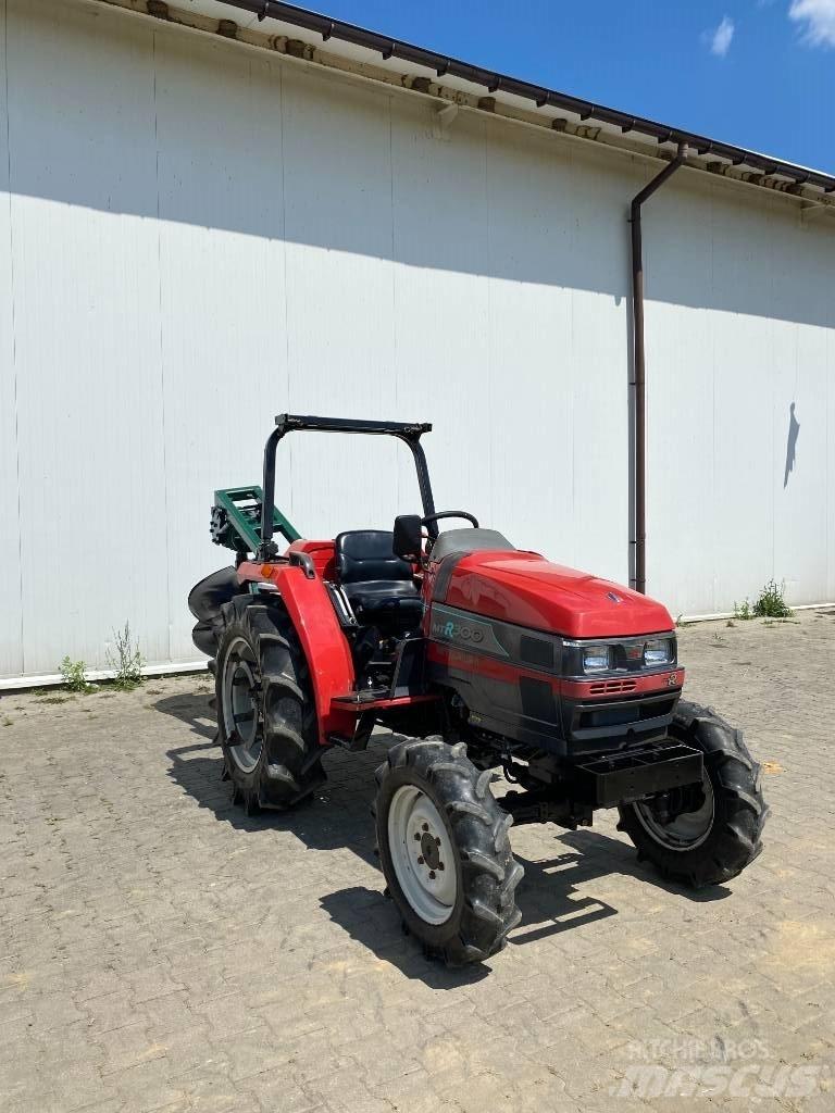 Mitsubishi MTR300 Kompakt traktorok