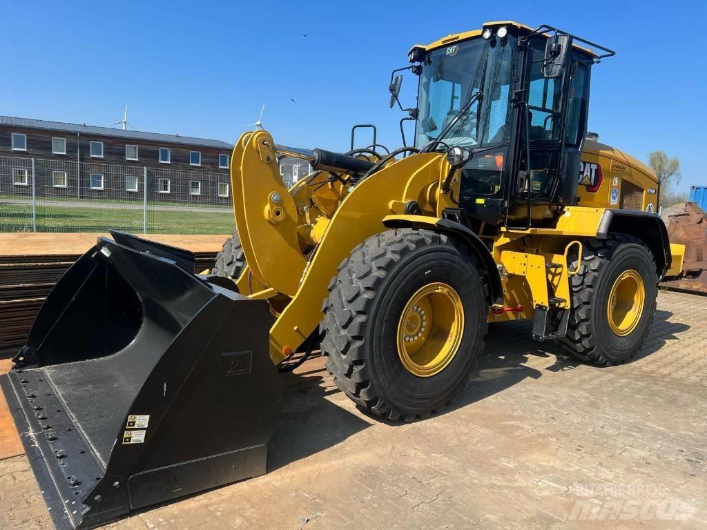 CAT 926M Gumikerekes homlokrakodók