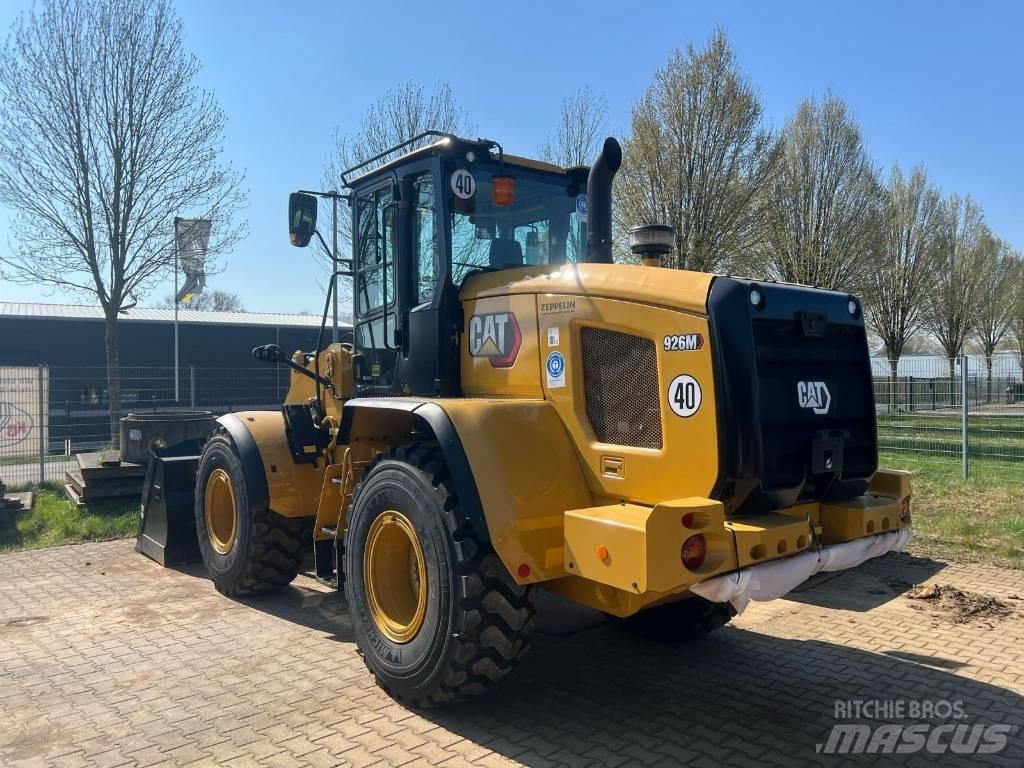 CAT 926M Gumikerekes homlokrakodók