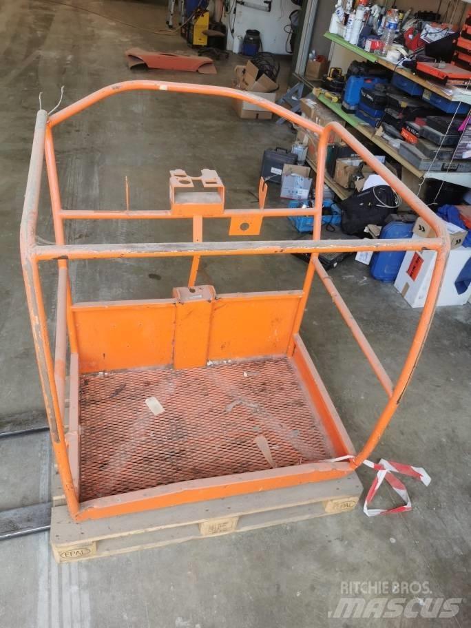 JLG Toucan 10 E Gémek és dipperek