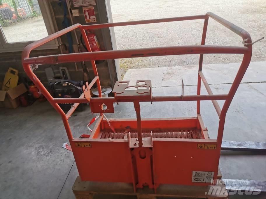 JLG Toucan 10 E Gémek és dipperek