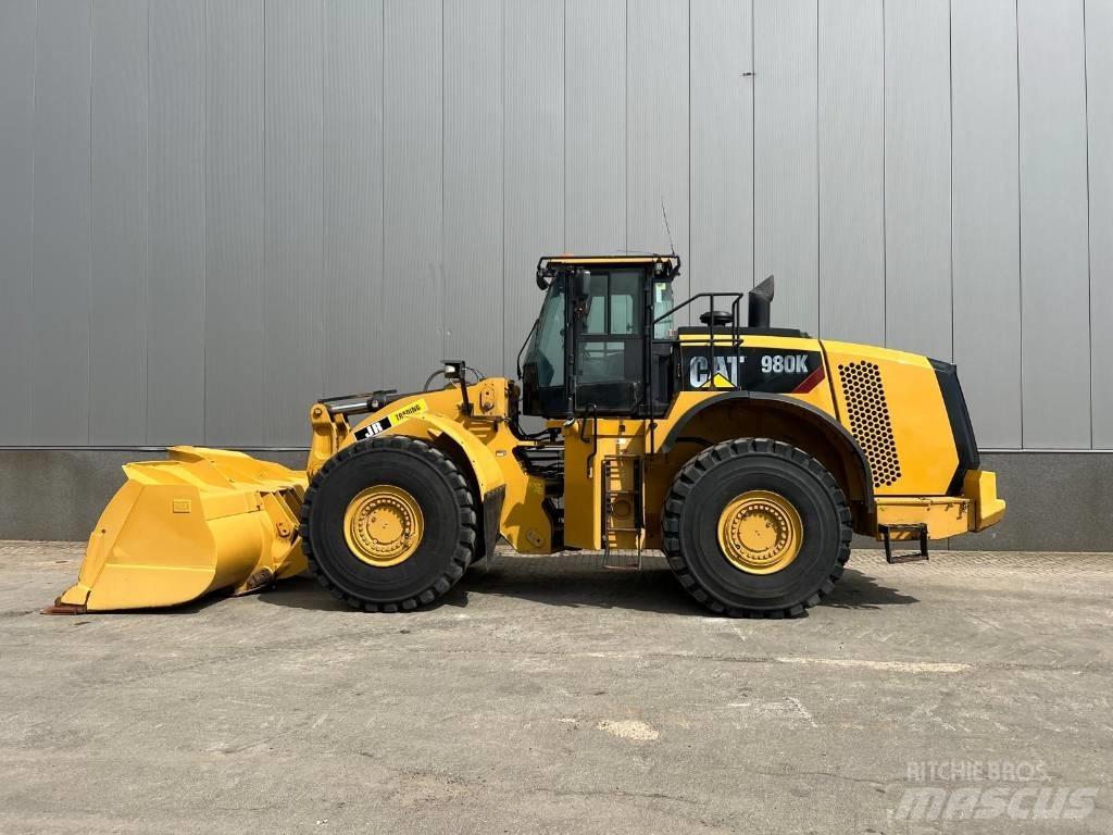 CAT 980 K Gumikerekes homlokrakodók