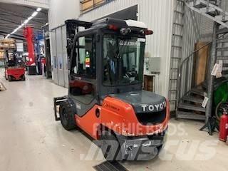Toyota 02-8 FDJF 35 Dízel targoncák