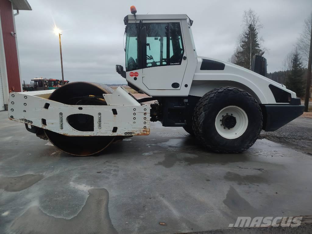 Bomag BW 216 D-4i Egydobos hengerek