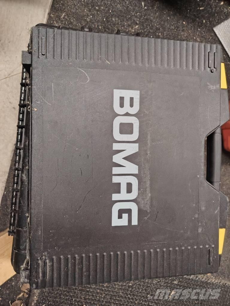 Bomag BW 216 D-4i Egydobos hengerek