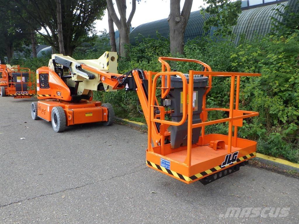 JLG E400AJPN Karos emelők