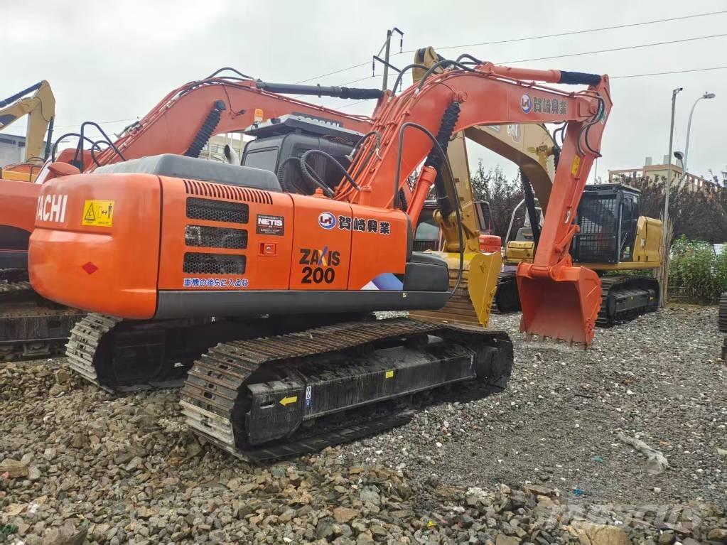 Hitachi ZX 200-3 Lánctalpas kotrók