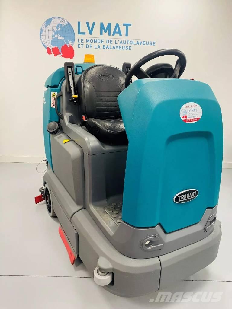 Tennant T12 Scrubber dryers