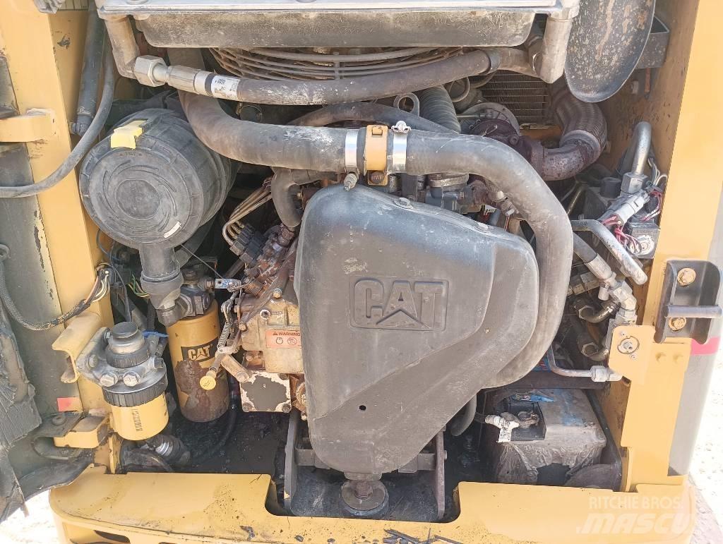 CAT 226 B Kompaktrakodók