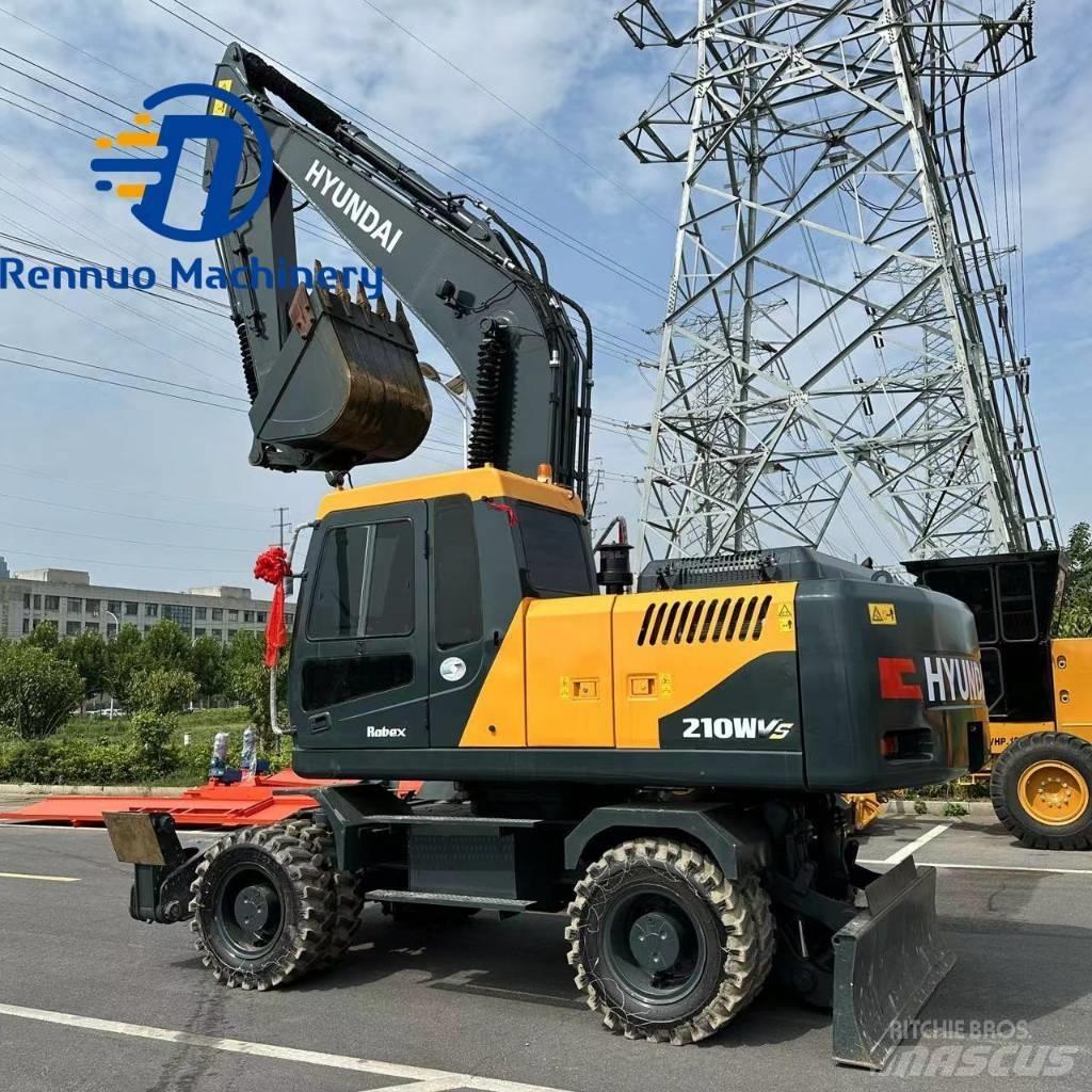 Hyundai 210W-9 Gumikerekes kotrók