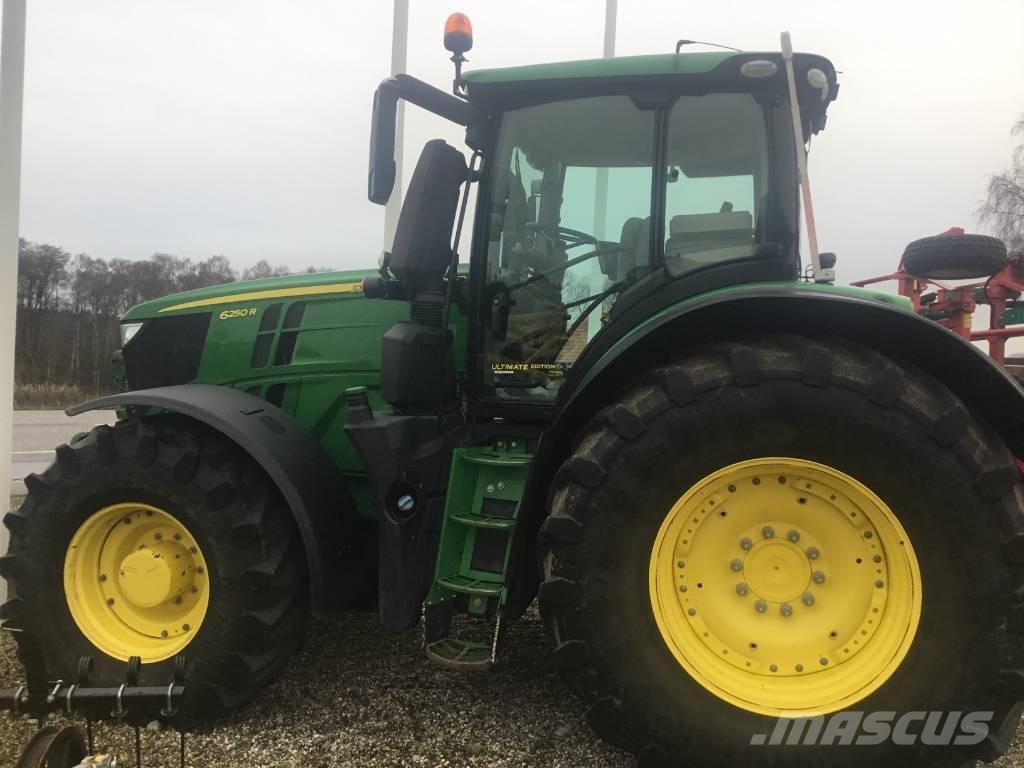 John Deere 6250R Traktorok