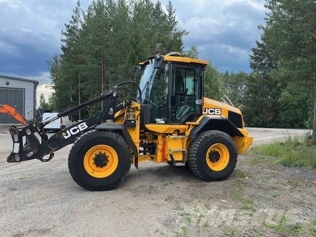 JCB 413K Gumikerekes homlokrakodók
