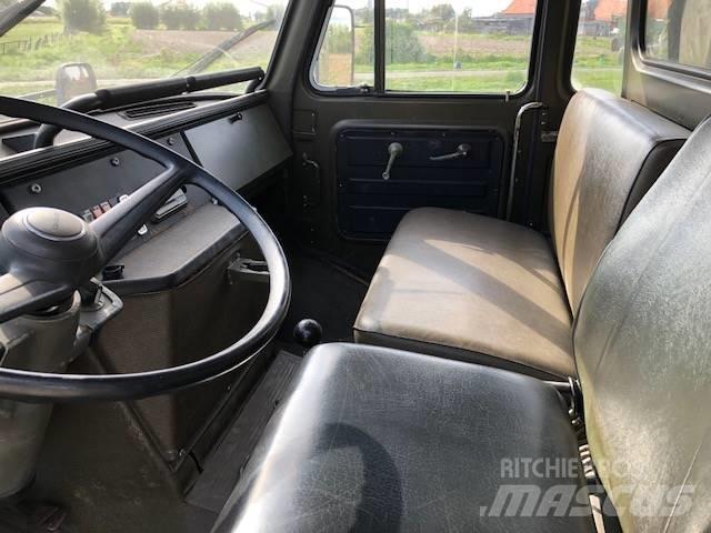 MAN 11-136 4T 4x4 Dobozos teherautók