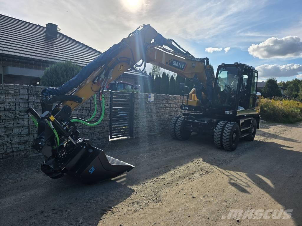 Sany SY 155 W Gumikerekes kotrók