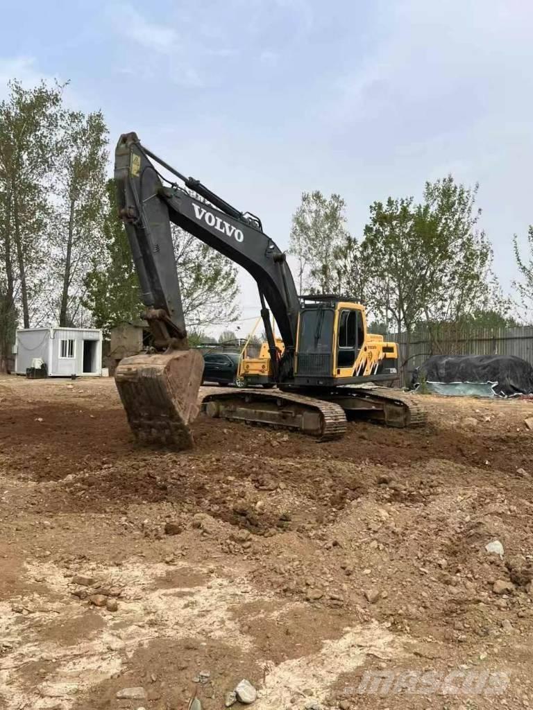 Volvo ec240d Lánctalpas kotrók