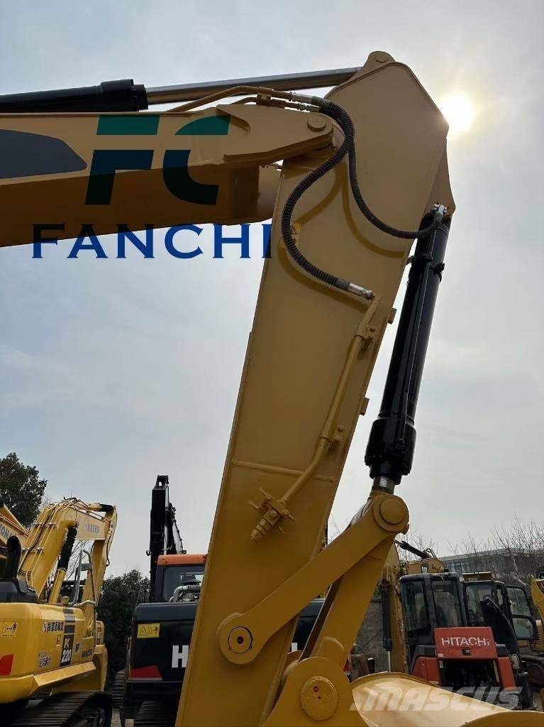 CAT 325 D Lánctalpas kotrók