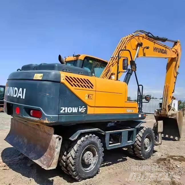 Hyundai 210WVS Gumikerekes kotrók