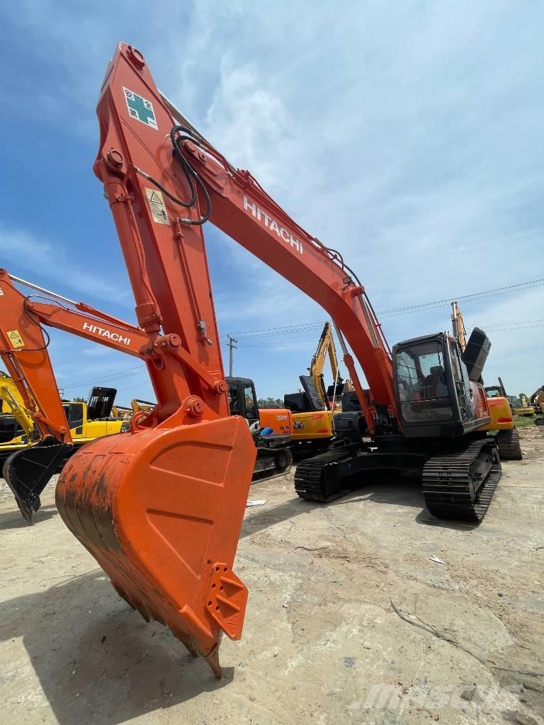 Hitachi ZX 240 Lánctalpas kotrók