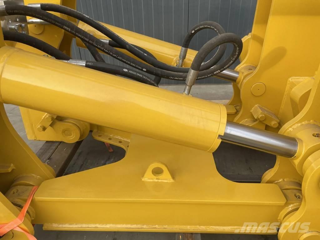Komatsu D85 Réthasogatók