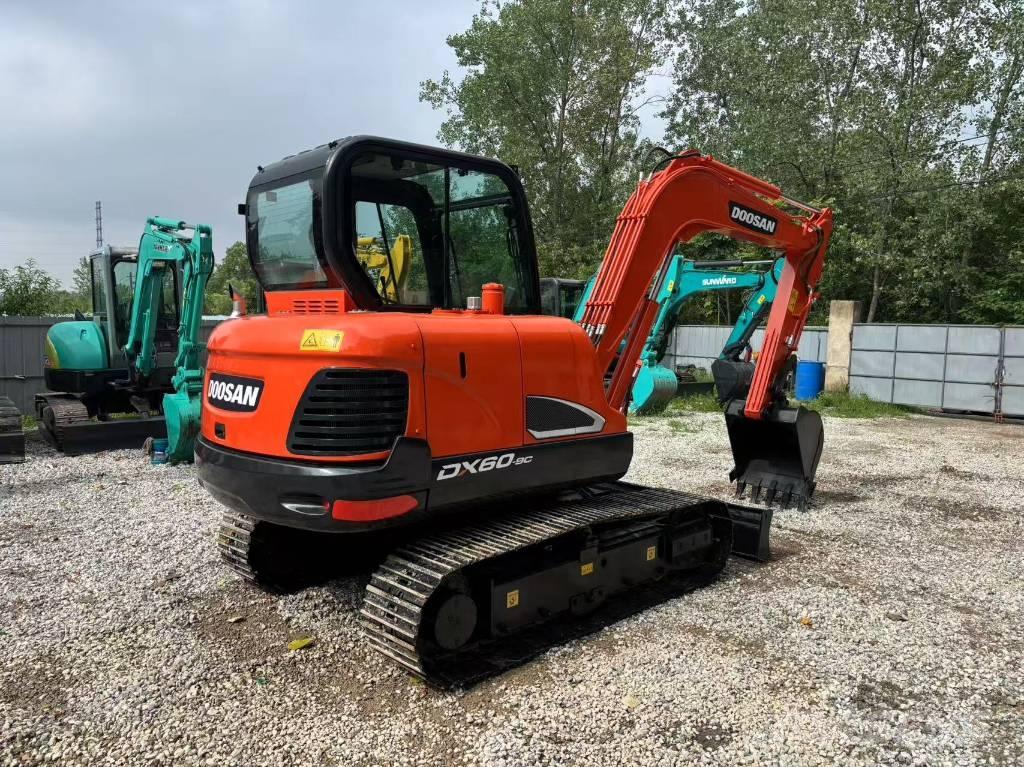 Doosan DX 60-9 C Mini kotrók < 7t