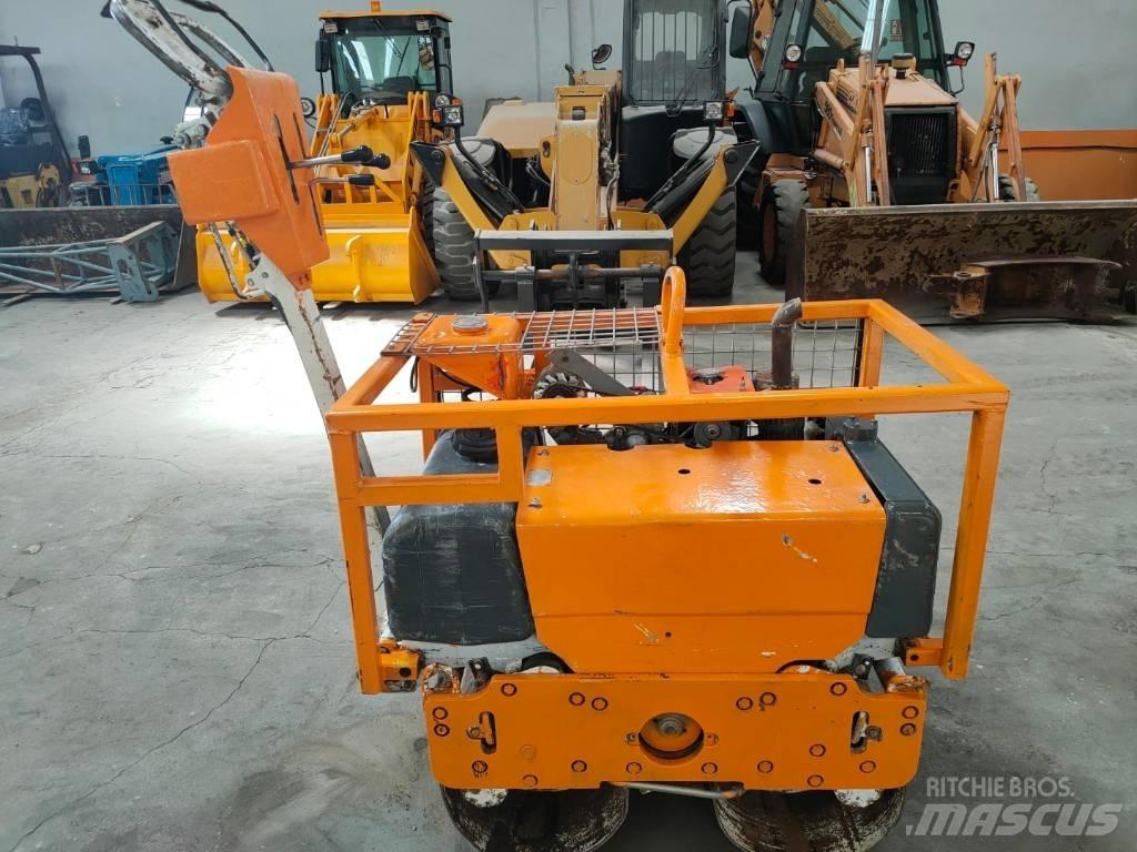 Bobcat BT 750 Ikerdobos hengerek
