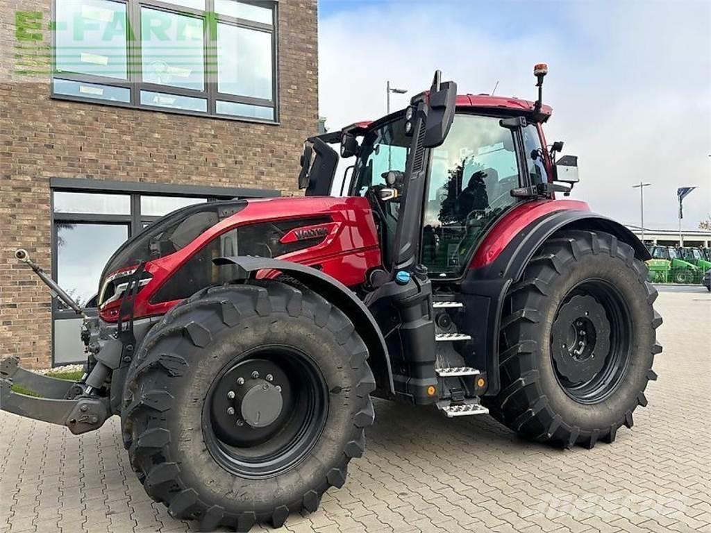 Valtra q265 Traktorok