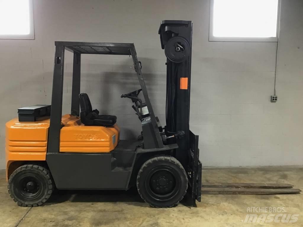 Toyota 02-5 FD 30 Targoncák-Egyéb