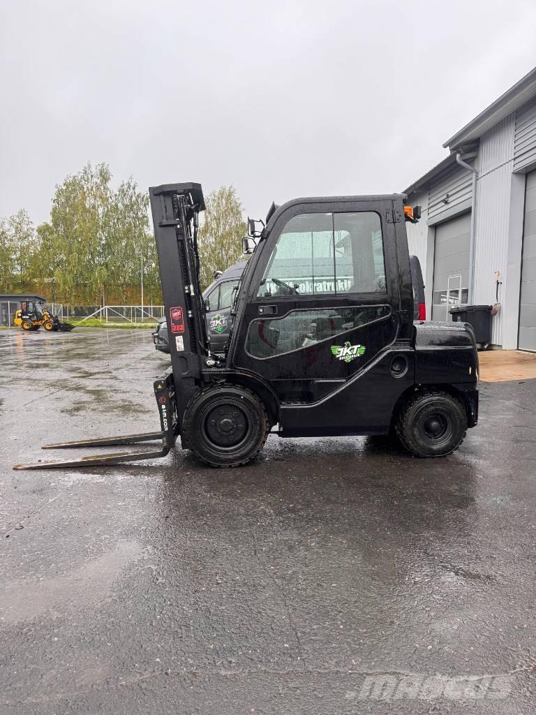 Toyota 02-8 FDF 30 Dízel targoncák