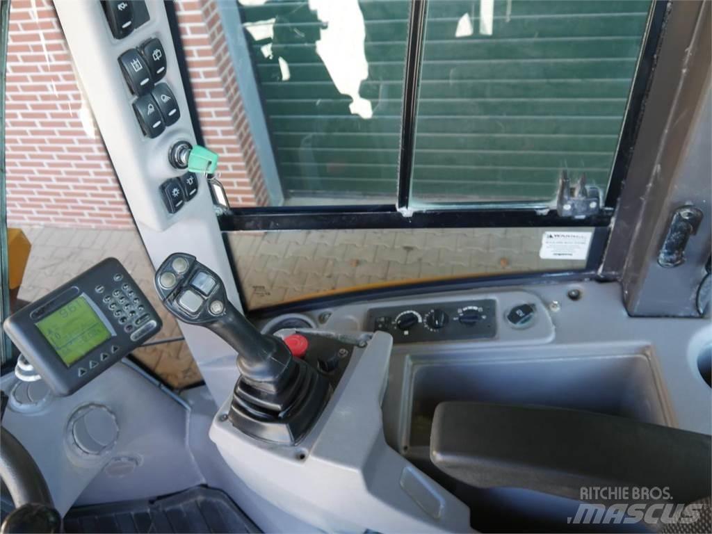 Volvo L45f Gumikerekes homlokrakodók