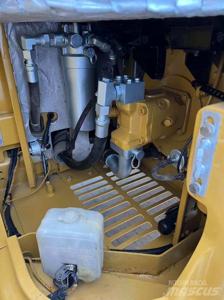 CAT CAT305.5E2 Mini kotrók < 7t
