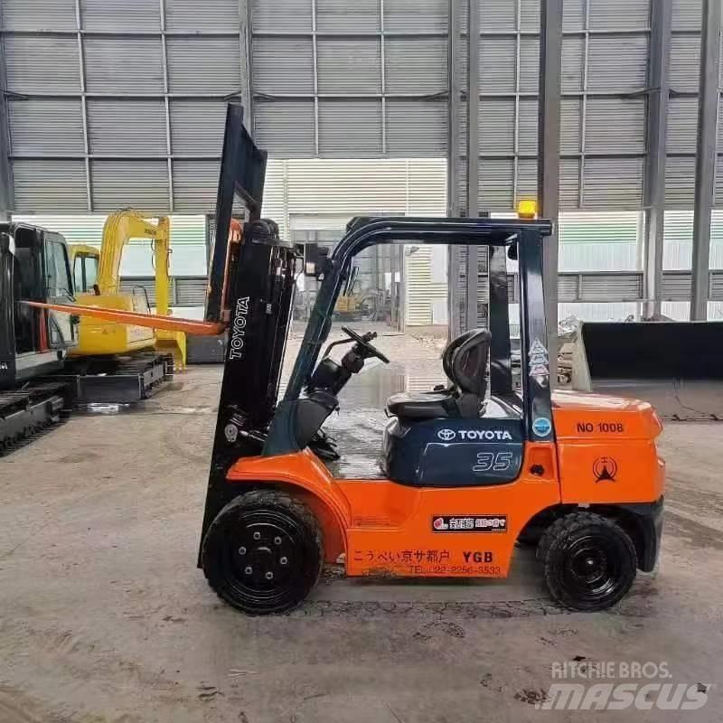 Toyota FD35 Dízel targoncák