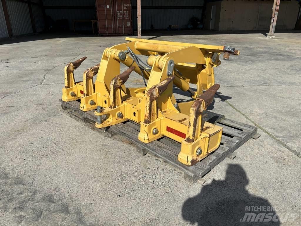 DEERE 770G Egyéb alkatrészek