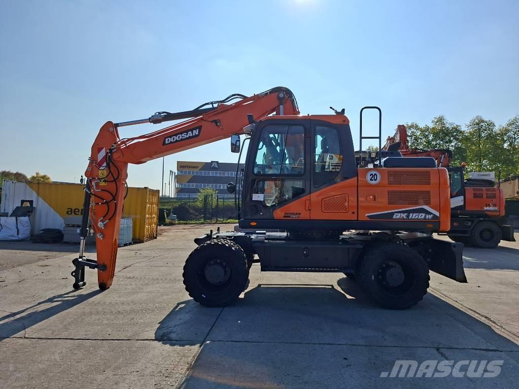 Doosan DX160W-7 Gumikerekes kotrók