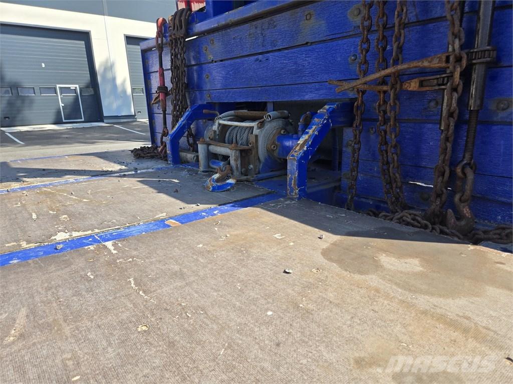 Iveco Stralis 26.420 Platós / Ponyvás teherautók