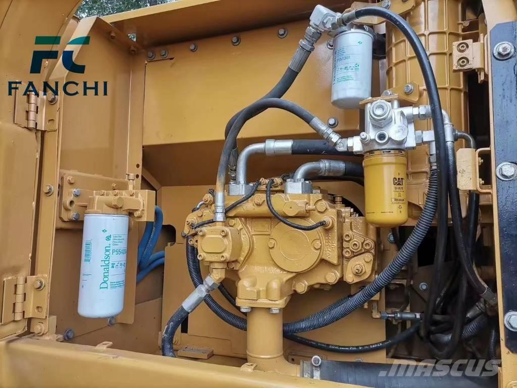 CAT 320 D Lánctalpas kotrók