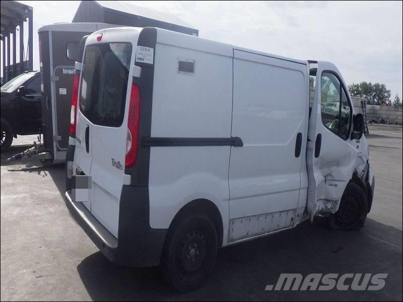 Renault Trafic 2 Dobozos