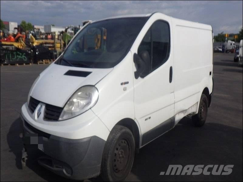 Renault Trafic 2 Dobozos