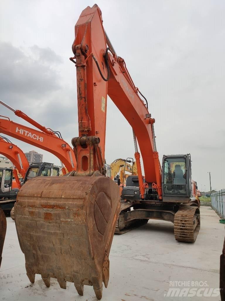 Hitachi ZX 360 Lánctalpas kotrók