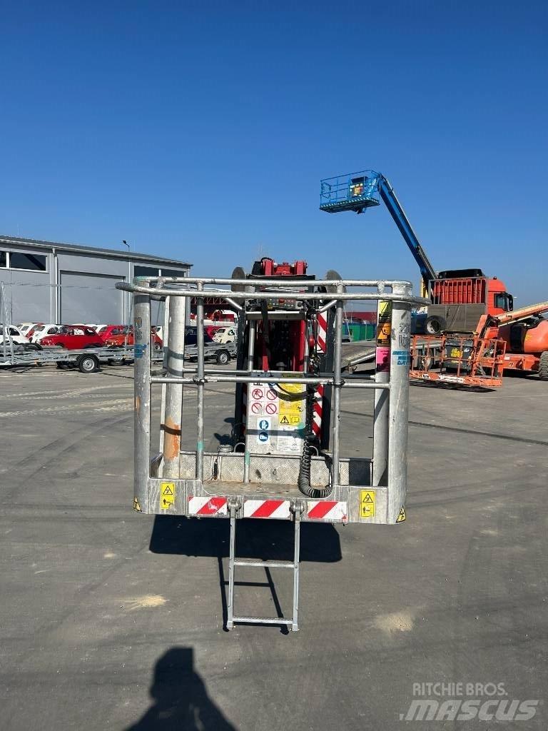 Hinowa 17.75 Karos emelők