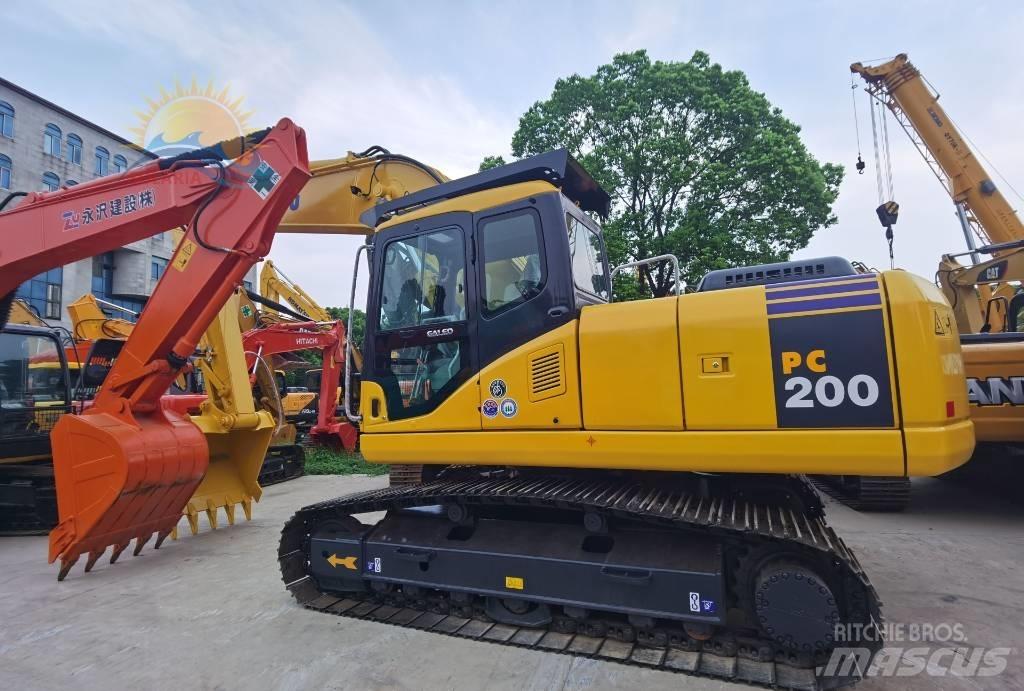 Komatsu PC 200-7 Lánctalpas kotrók