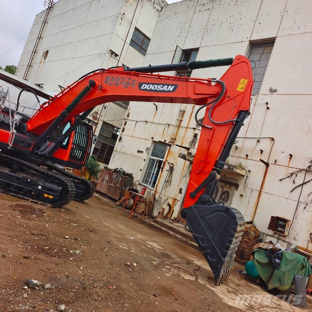 Doosan DX 340 LC Lánctalpas kotrók