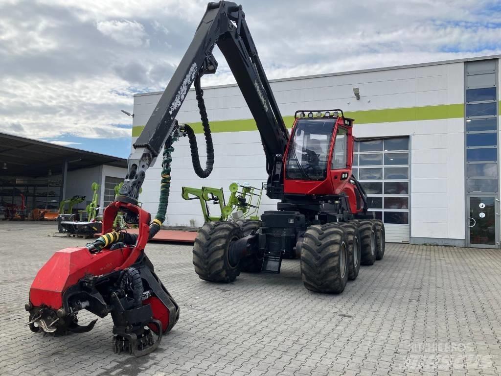 Komatsu 931 XC Betakarítók