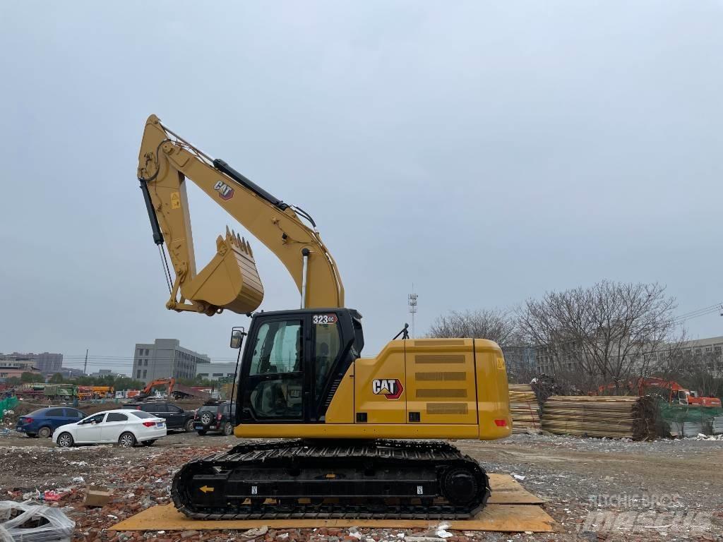 CAT 323GC Lánctalpas kotrók