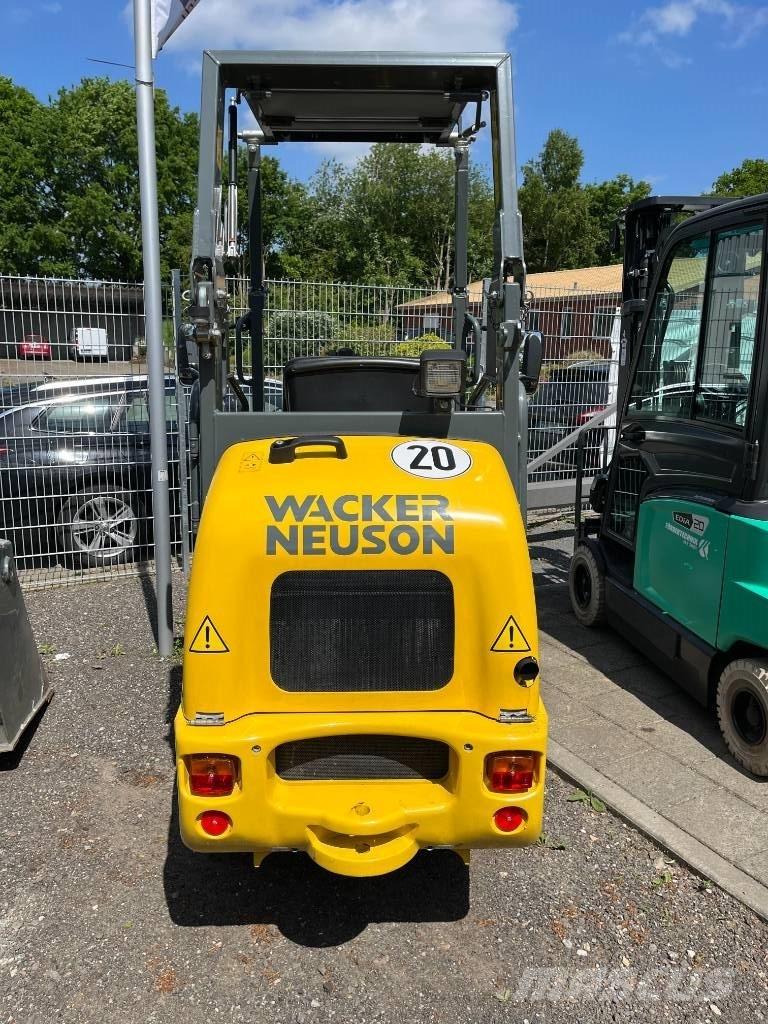 Wacker Neuson WL 20 Gumikerekes homlokrakodók