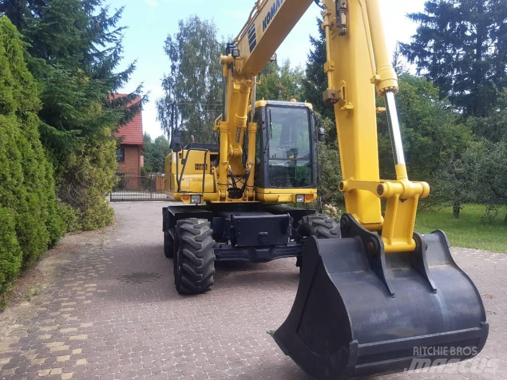Komatsu PW 130-7 Gumikerekes kotrók