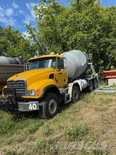 Mack CV 713 Betonpumpák