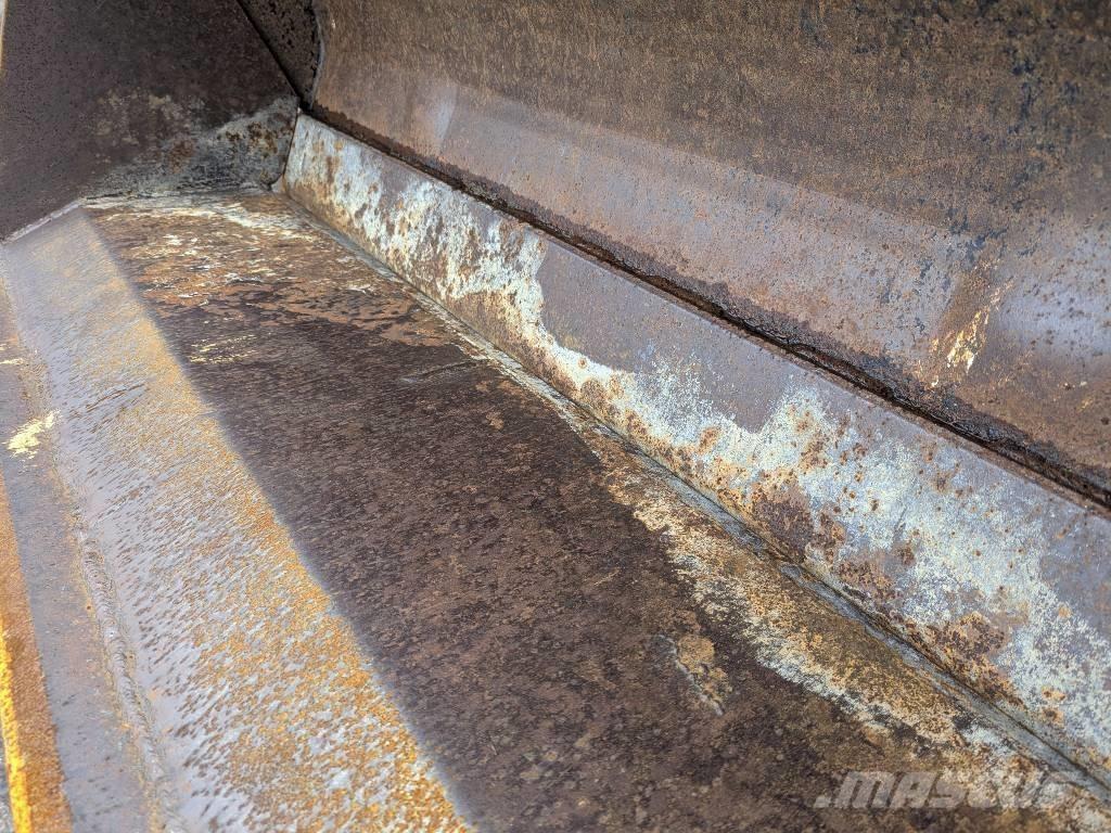  SUTTON 4-IN-1 BUCKET Kanalak