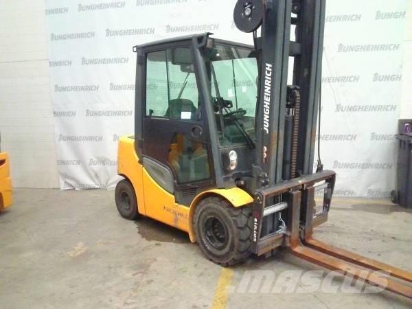 Jungheinrich DFG 430 Dízel targoncák
